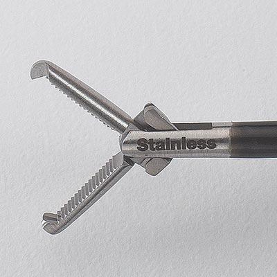 Sklartech 5000 Miniature Cobra Grasping Forceps 32cm 3mm - 31-4313